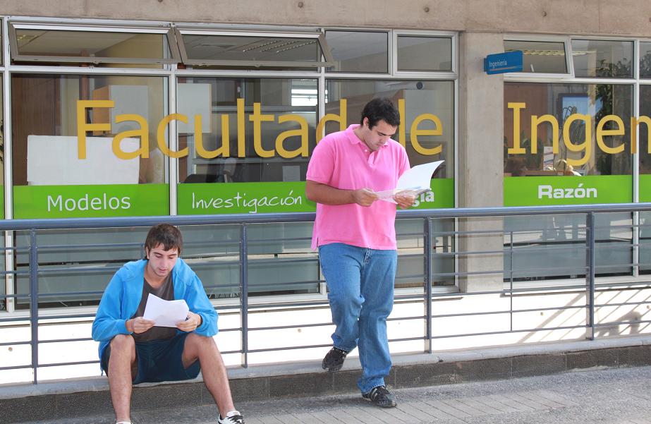 Alumnos de Ingeniería