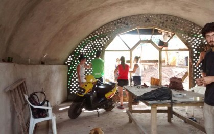 Alumnos de Arquitectura en Isla de Pascua