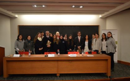 Facultad de Educación organizó debate sobre carrera docente