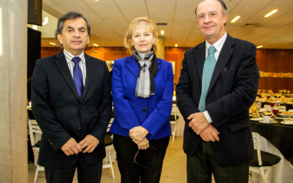 Sergio Hernández, Denise Saint Jean y Cristián Larroulet