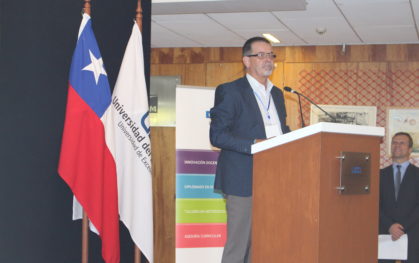 Dr. Allan Goody, presidente de HERDSA (es la RedCAD Australasia) y presidente del Consorcio internacional para el Desarrollo Educativo (ICED)