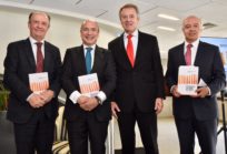 Libro de casos sobre globalización e innovación fue lanzado en la UDD