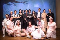 Musical UDD “Los Locos Addams” fue todo un éxito en su primera presentación