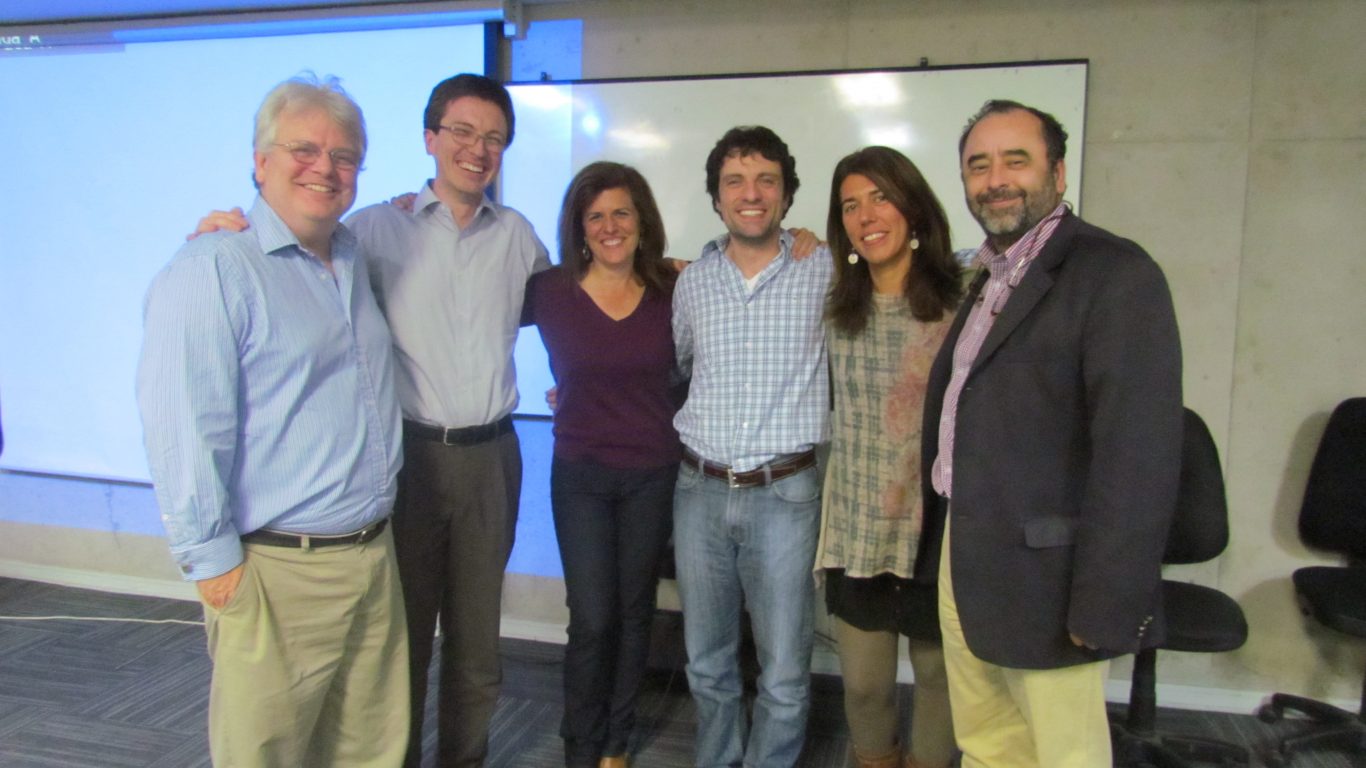 Led Cosmides Experta en psicología evolutiva dictó charla sobre intercambio social - UDD