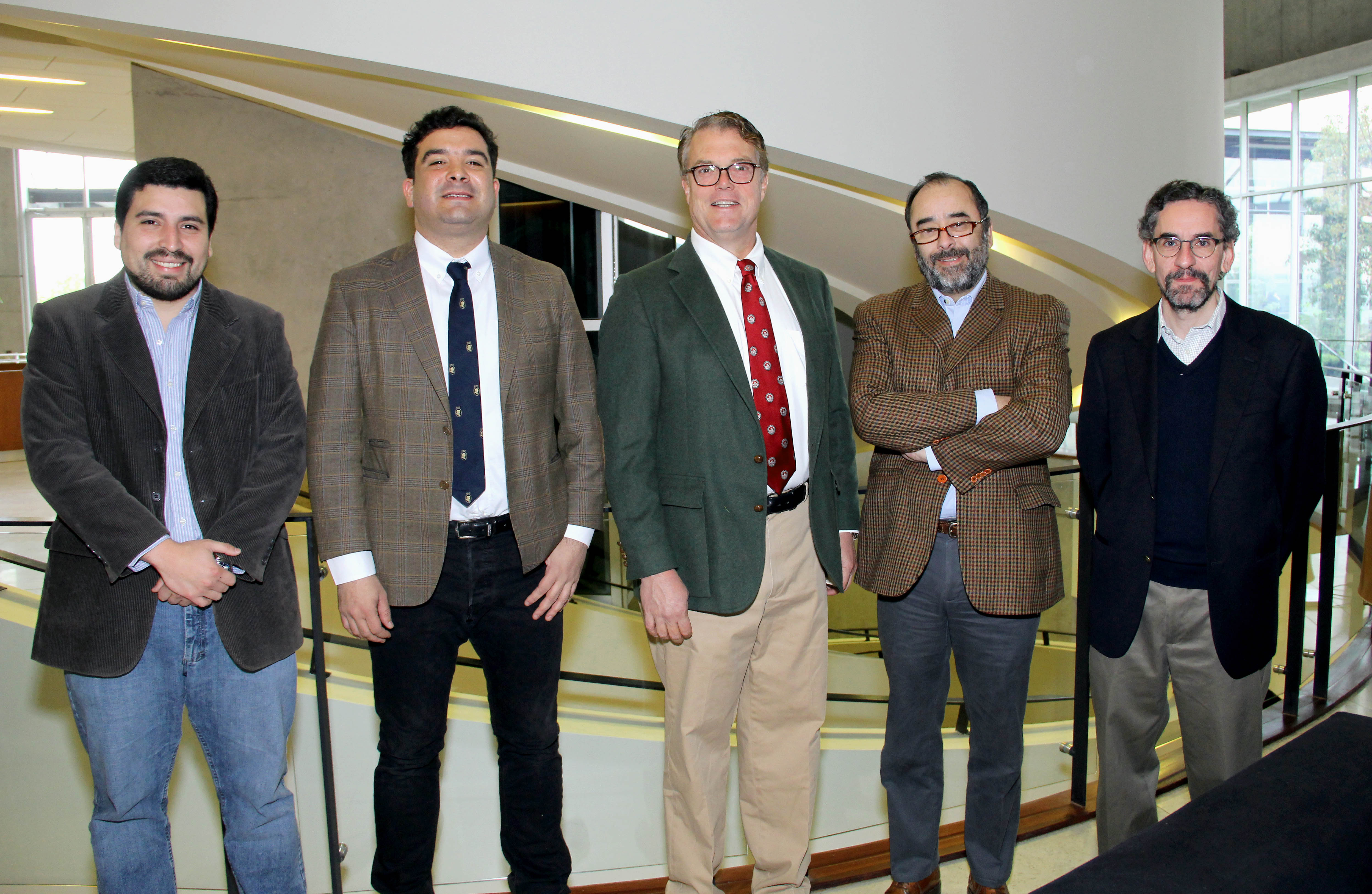 Michael Munger se presentó en Congreso de Economía Política UDD