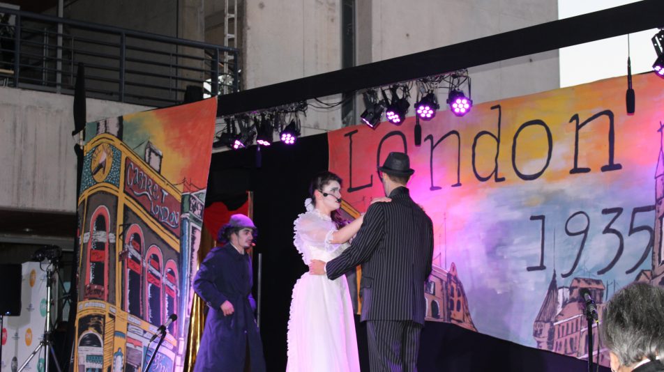 Musical 'La Opera de Tres Centavos'