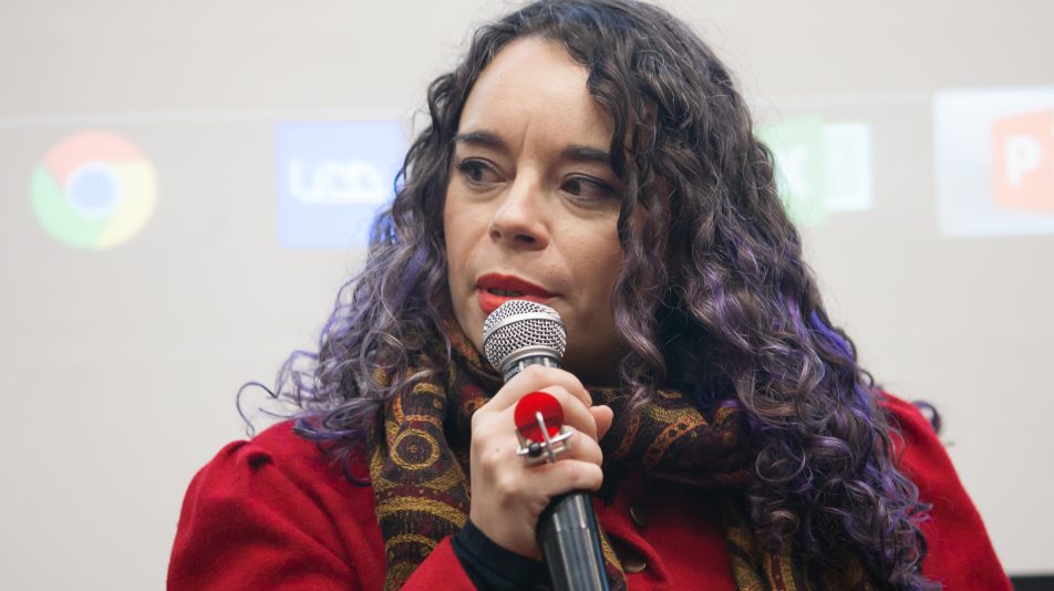 Antonella Estévez, periodista, investigadora, académica. Directora de FEMCINE y editora general de CineChile.cl y RadioDemente.cl.