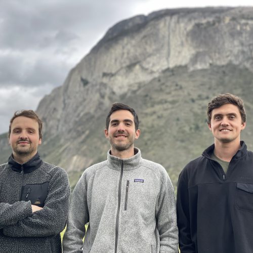 Los alumni de Arquitectura UDD que llegaron a la Patagonia para hacer construcción sustentable