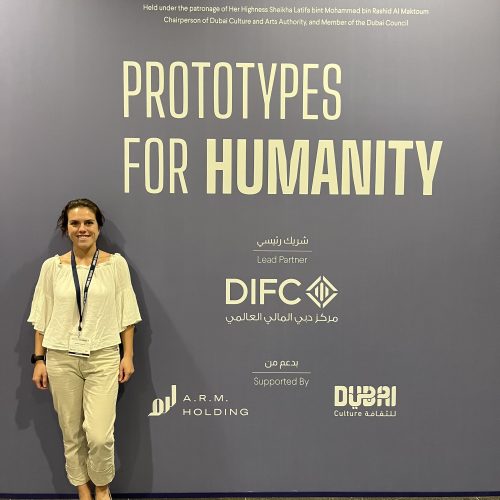 Alumni de Diseño UDD expuso en muestra internacional en Dubái
