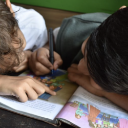 Estudio UDD asegura que las relaciones sociales recíprocas en la sala de clases mejoran el rendimiento escolar